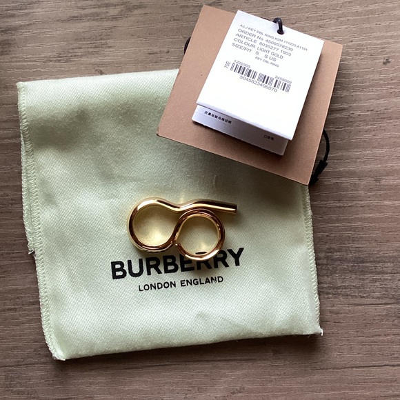 NWT Burberry Brass Key Double Ring size Small - Picture 1 of 9